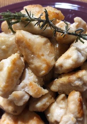 ローズマリー香る鶏胸肉ソテー-レシピのメイン写真