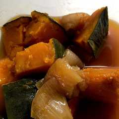 A picture of かぼちゃと玉ねぎのあっさり煮物.