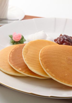 忠次マイのパンケーキ～ローズジャム添え♡-レシピのメイン写真