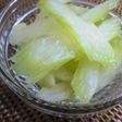 セロリのナンプラーサラダ