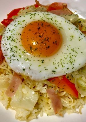 サッポロ一番塩ラーメンでそばめし-レシピのメイン写真