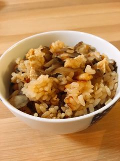 定番♡ごぼうの炊き込みごはん-レシピのメイン写真