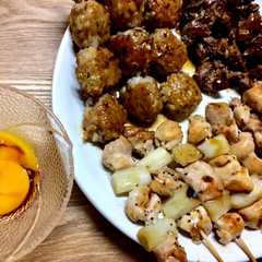 รูปของ 焼き鳥［レバー・ハツ］