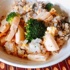 รูปของ 昆布茶&塩昆布で！春の筍チャーハン