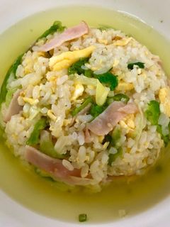 サッポロ一番ラーメンで塩チャーハンスープ-レシピのメイン写真