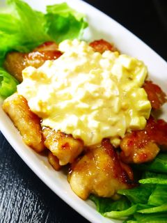 ぷりぷり鶏もも肉の照り焼き~マヨ卵のせ~-レシピのメイン写真