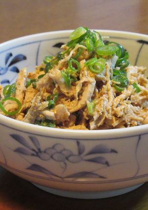 ちょい辛！鶏むね肉の青ねぎごまマヨあえ-レシピのメイン写真