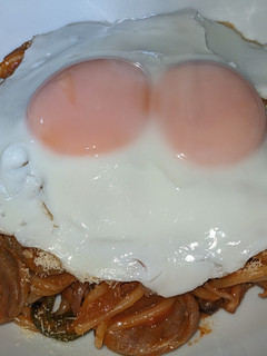 半熟目玉焼きナポリタン-レシピのメイン写真