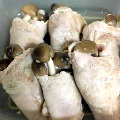 A picture of 旨塩でしめじの肉巻き.