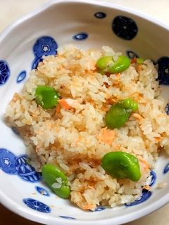 サーモン・桜エビとそら豆春の炊込みご飯-レシピのメイン写真