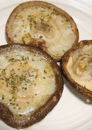 簡単☆椎茸のガーリックバター焼き-レシピのメイン写真