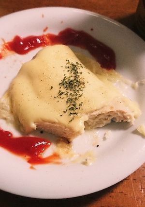 サラダチキンの上にチーズのせたやつ-レシピのメイン写真