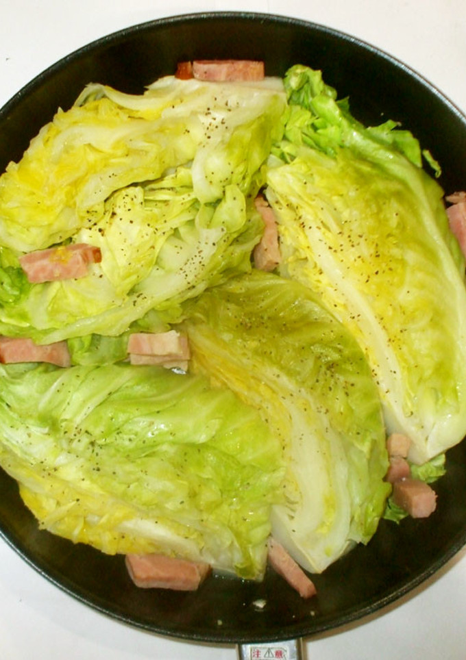 春キャベツとベーコンの蒸し煮♪簡単-レシピのメイン写真