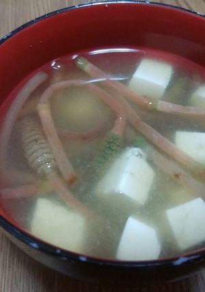簡単！土筆と豆腐の味噌汁-レシピのメイン写真