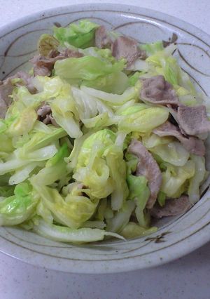 簡単！春キャベツと豚肉のシンプル炒め-レシピのメイン写真