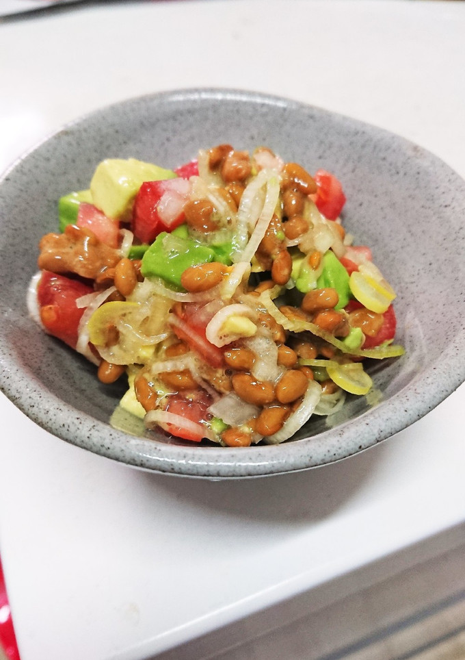 さっぱり!アボカドとトマトの納豆和え-レシピのメイン写真