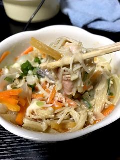 【レンジで簡単】鮭と野菜の味噌マヨ和え-レシピのメイン写真