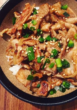 簡単で美味しい◎みそ豚丼-レシピのメイン写真