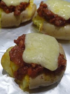 スマッシュポテトのミートチーズ焼き-レシピのメイン写真