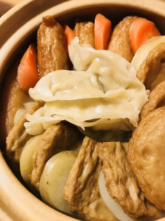 くたくた白菜の寄せ鍋●ねりもの&餃子のせ-レシピのメイン写真