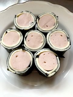 お弁当に♡魚肉ソーセージとチーズのり巻き-レシピのメイン写真