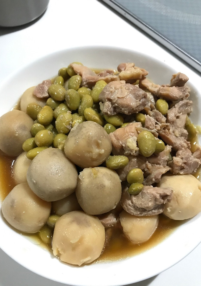 炊飯器★鶏モモと冷凍里芋・枝豆の煮物-レシピのメイン写真