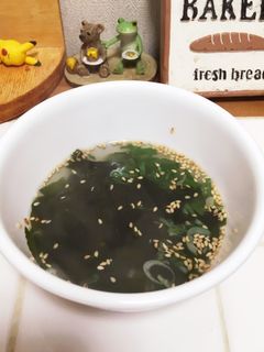 手軽にシャキシャキ!美味しいわかめスープ-レシピのメイン写真