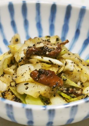 キャベツと椎茸の黒ごま和え♪-レシピのメイン写真