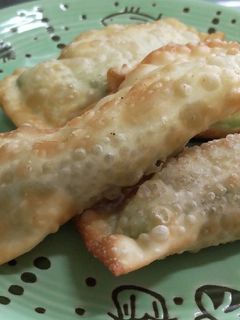 アボカドとチーズの餃子の皮包み揚げ-レシピのメイン写真