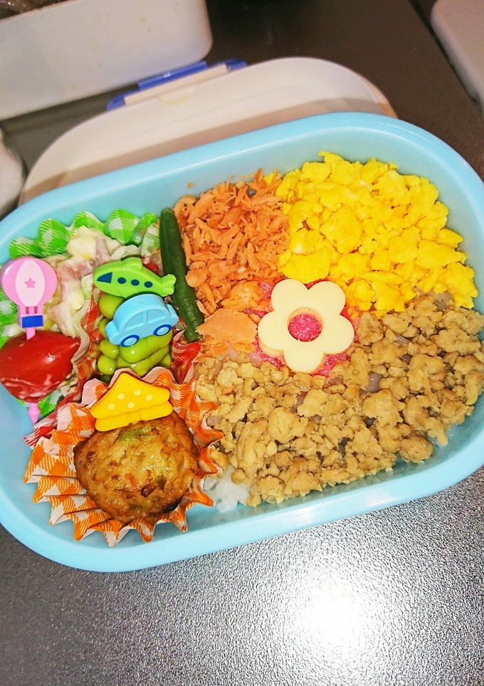 幼稚園 春のお花 桜 お弁当♪-レシピのメイン写真