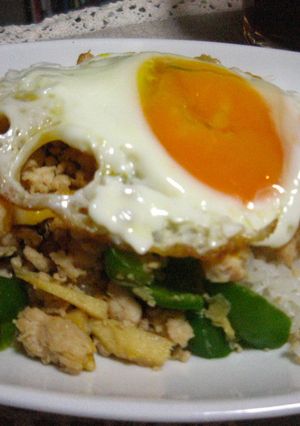 アジア飯☆ひき肉のバジル炒めご飯-レシピのメイン写真
