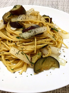 ササっと完成!茄子のバター醤油パスタ-レシピのメイン写真