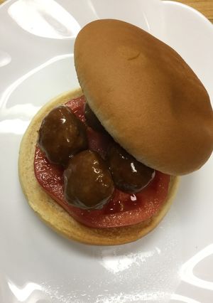 ハンバーガー(ミートボール&トマト)-レシピのメイン写真