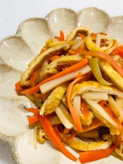 大根の皮で油揚げの炒め煮-レシピのメイン写真