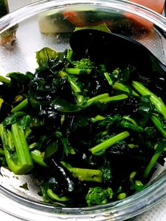 ワカメと菜の花の山葵醤油和え-レシピのメイン写真