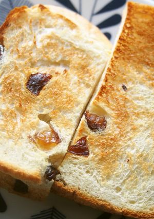 レーズン食パン♪生地と焼き上げはHBで♪-レシピのメイン写真