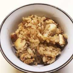 รูปของ 炊飯器で簡単ホタテの炊き込みごはん