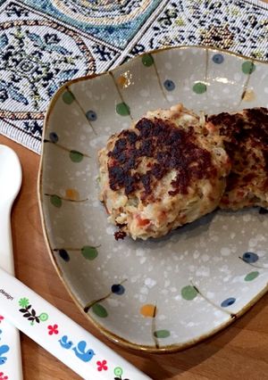 里芋でコロッケみたいなハンバーグ 幼児食-レシピのメイン写真