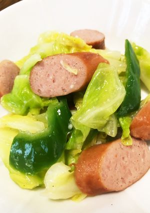 キャベツとウインナーのニンニクバター炒め-レシピのメイン写真