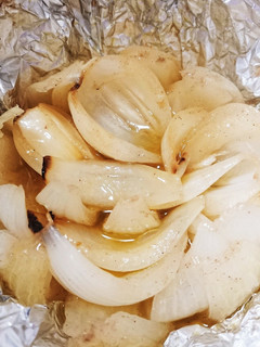新玉ねぎのまるごとホイル焼きアヒージョ風-レシピのメイン写真