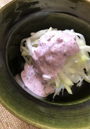 さくら色の梅マヨサラダ-レシピのメイン写真
