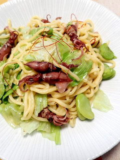 ほたるいかと春野菜のピリ辛焼きそば-レシピのメイン写真