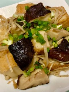 椎茸と榎茸と厚揚げのしょうゆバター焼き-レシピのメイン写真