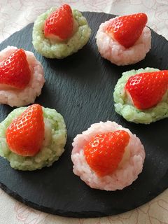 簡単♡ぼた餅みたいな⁈いちご大福 笑-レシピのメイン写真