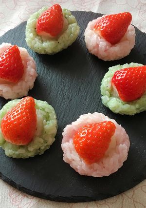 簡単♡ぼた餅みたいな⁈いちご大福 笑-レシピのメイン写真