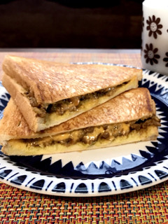 残ったドライカレーでホットサンド-レシピのメイン写真