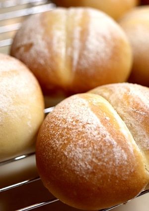 優しい甘さのはちみつ牛乳おしりパン-レシピのメイン写真