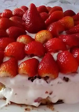 フライパンだけで３層のいちごケーキ-レシピのメイン写真