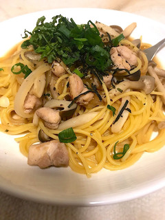 鶏肉としめじの和風スープパスタ-レシピのメイン写真