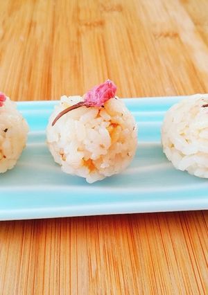 春の香り♪桜の花びらごはん♡-レシピのメイン写真